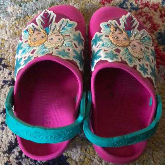 Disney Frozen Crocs - Picture 4 of 4